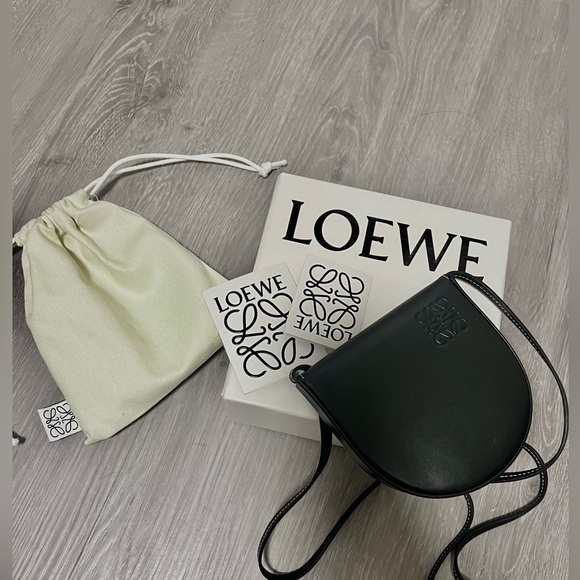 Super cute Loewe Small heel pouch！ - Picture 1 of 3